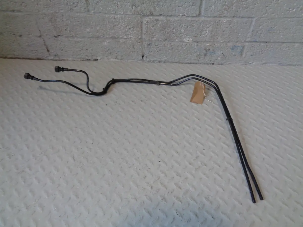 Range Rover Sport Pipes Fuel Cooler To Radiator Coolant 2.7 Tdv6 Land Rover 1