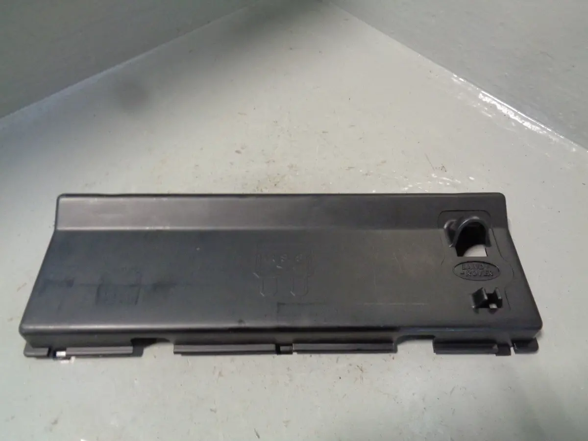 Freelander 1 Internal Fuse Box Cover Yqs000282 Plastic 2004 To 2006 Land Rover 1