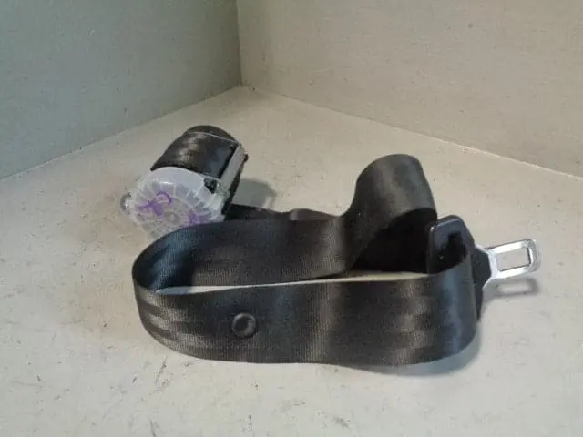 Discovery 4 Seat Belt Centre Rear Black Land Rover 2009 To 2016 Middle Row 1