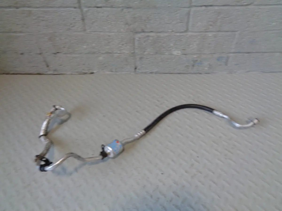 Range Rover Sport Air Conditioning Pipe To Pump 3.0 Tdv6 Land Rover 2009 To 2013 1