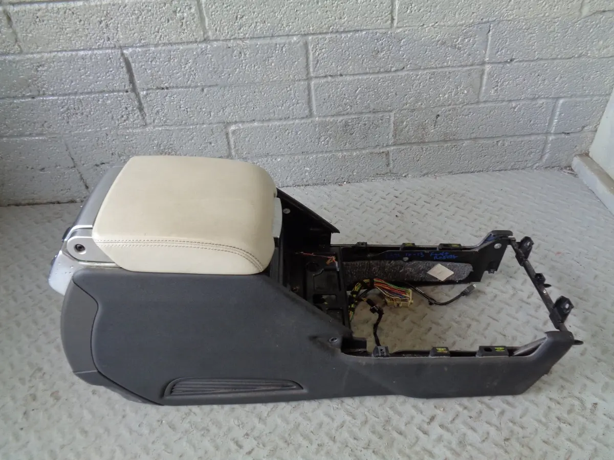 Range Rover L322 Leather Arm Rest Centre Console Ivory Facelift R05074 1