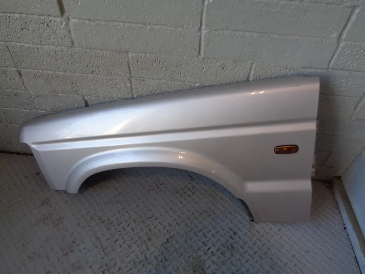 Discovery 2 Front Wing Near Side Blenheim Silver Land Rover 1998 To 2002 R11045 1