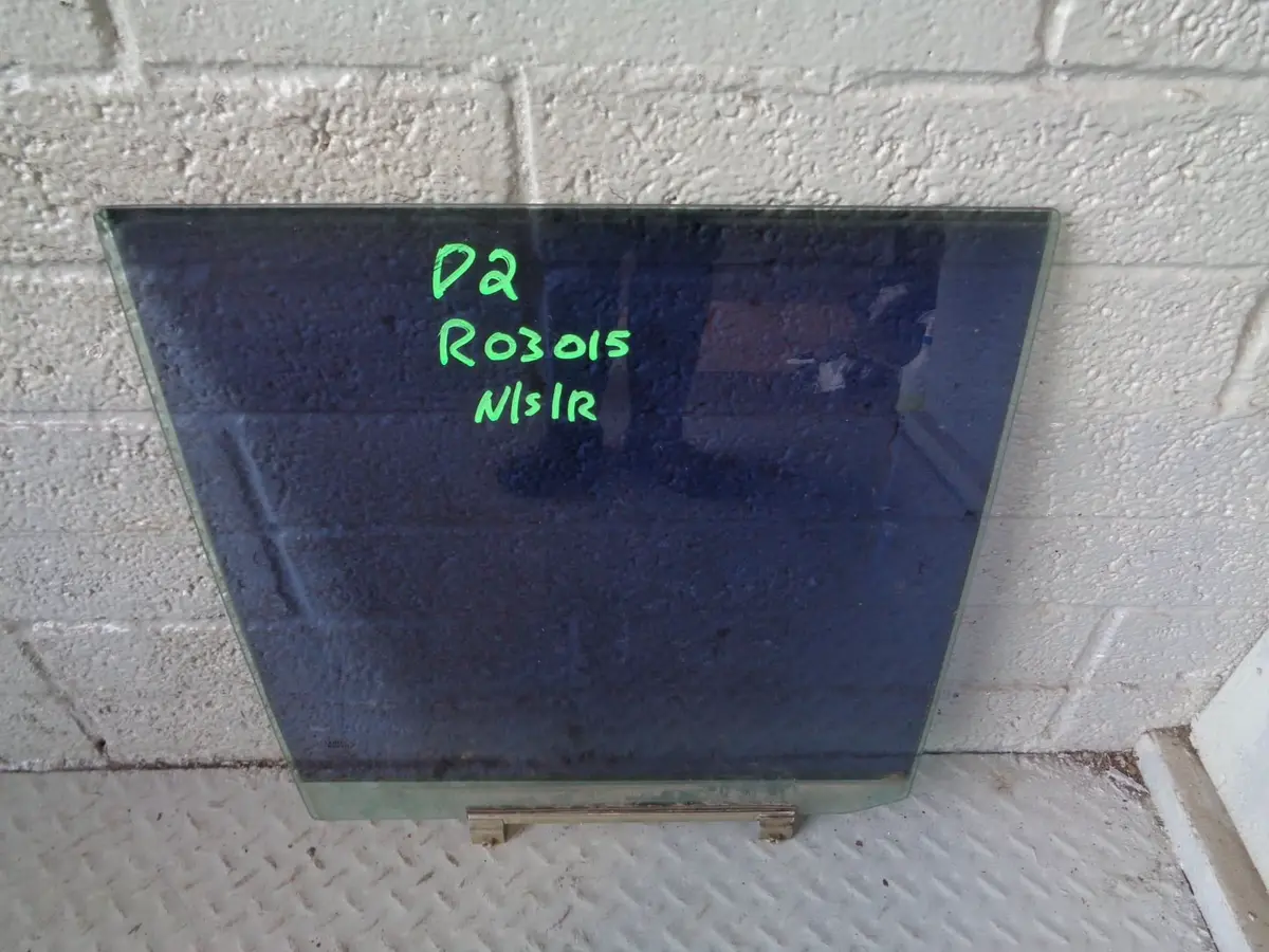 Discovery 2 Window Glass Near Side Rear Land Rover 1998 To 2004 Tinted R03015 1