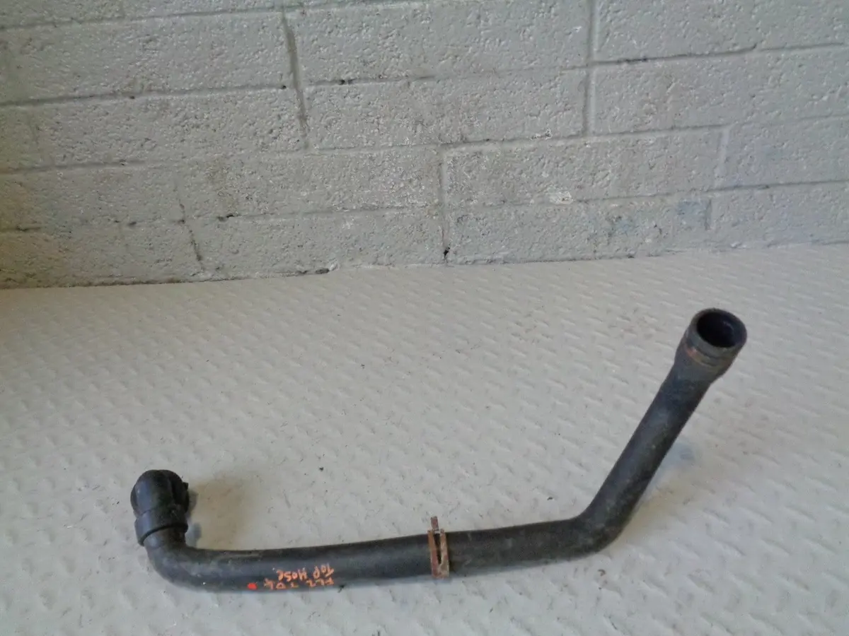 Freelander 2 Top Radiator Hose 6G91 8260 Mc 2.2 Td4 2006 To 2011 Land Rover 1