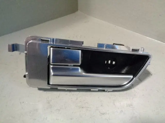 Discovery 4 Interior Door Handle Near Side Rear Land Rover 2009 To 2016 1