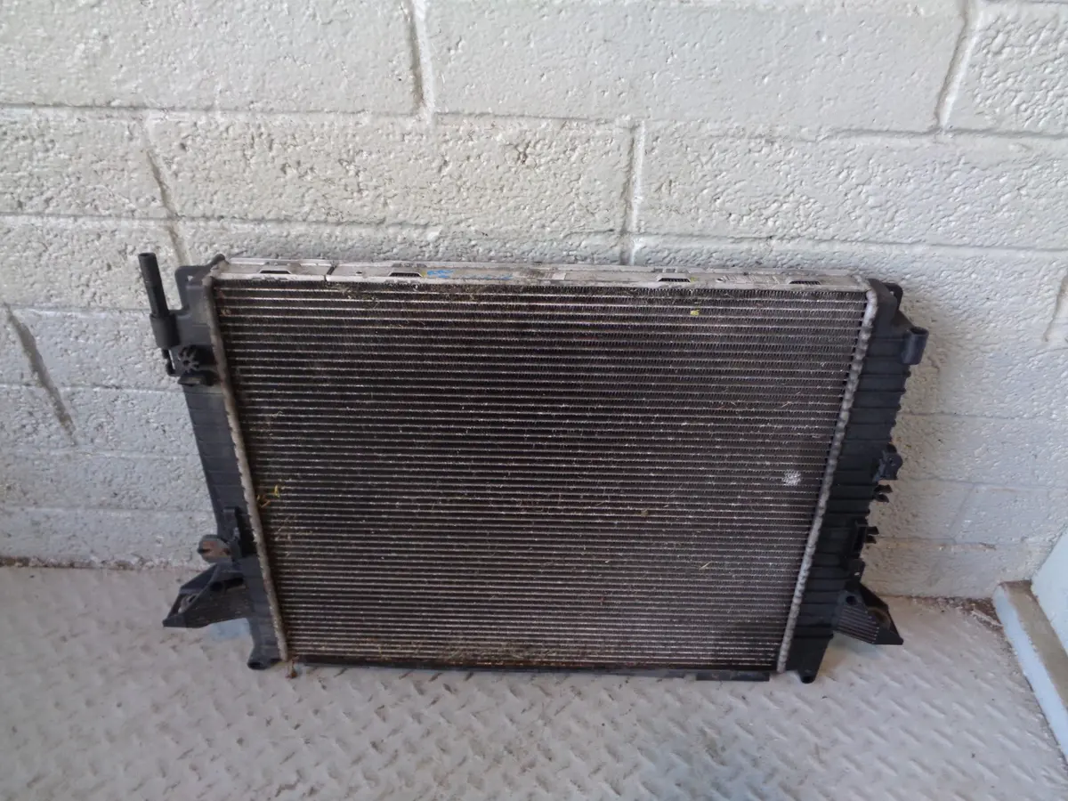 Radiator Engine Cooling Pcc500201 Range Rover Sport Discovery 3 Land Rover 1