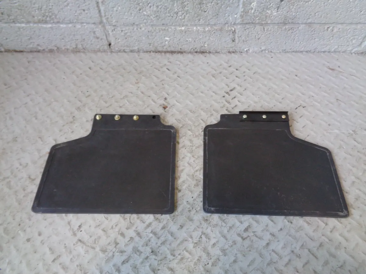 Range Rover Classic Mud Flaps Pair Front Or Rear Mxc5587 Bearmach 1970 To 1994 1