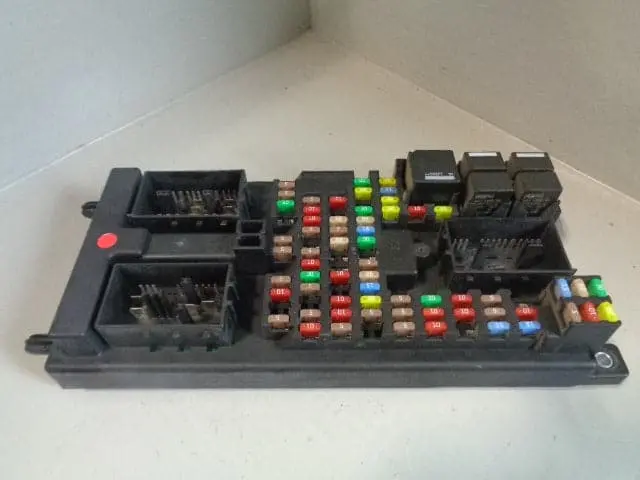 Discovery 4 Fuse Box Body Control Module 3.0 Tdv6 Ah22-14F041-Ae Land Rover 1