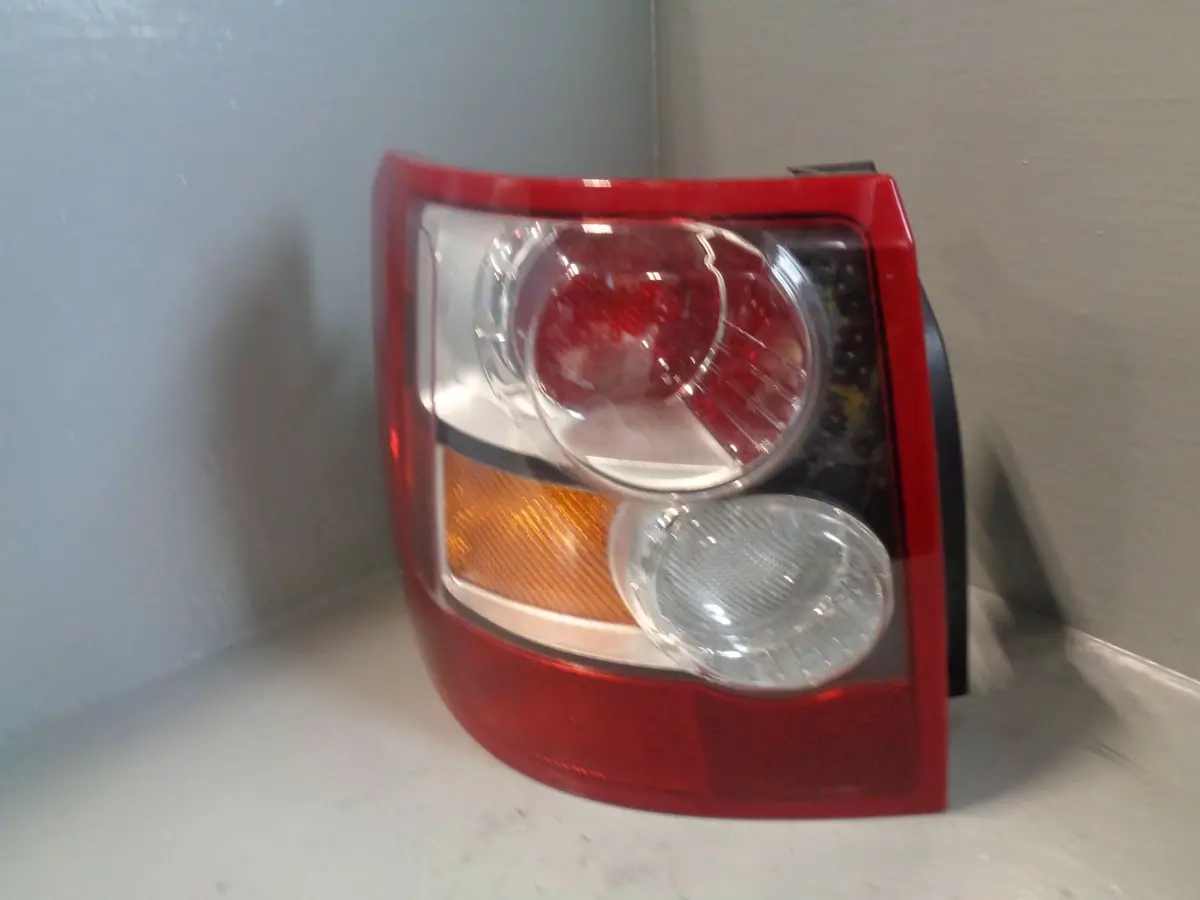 Range Rover Sport Rear Light Assembly Near Side Xfb500430 2005 To 2009 1