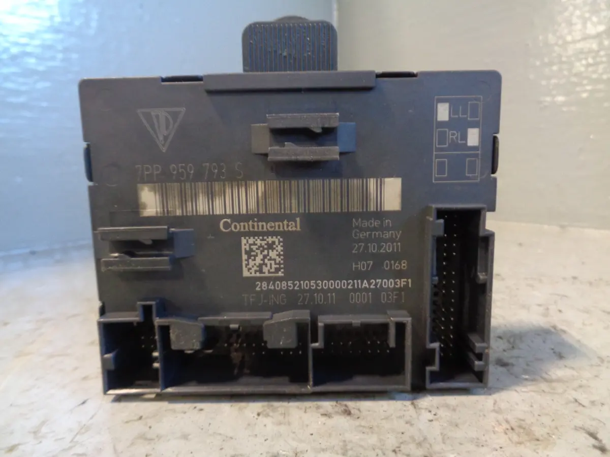 Porsche Cayenne 958 92A Door Module Off Side Front 7Pp 959 793 2011 To 2018 1