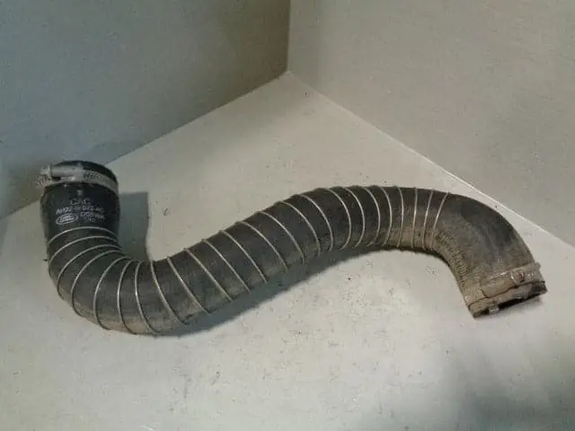 Discovery 4 Air Intake Pipe Ah22-9F072-Ad Land Rover 3.0 Tdv6 2009 To 2014 1