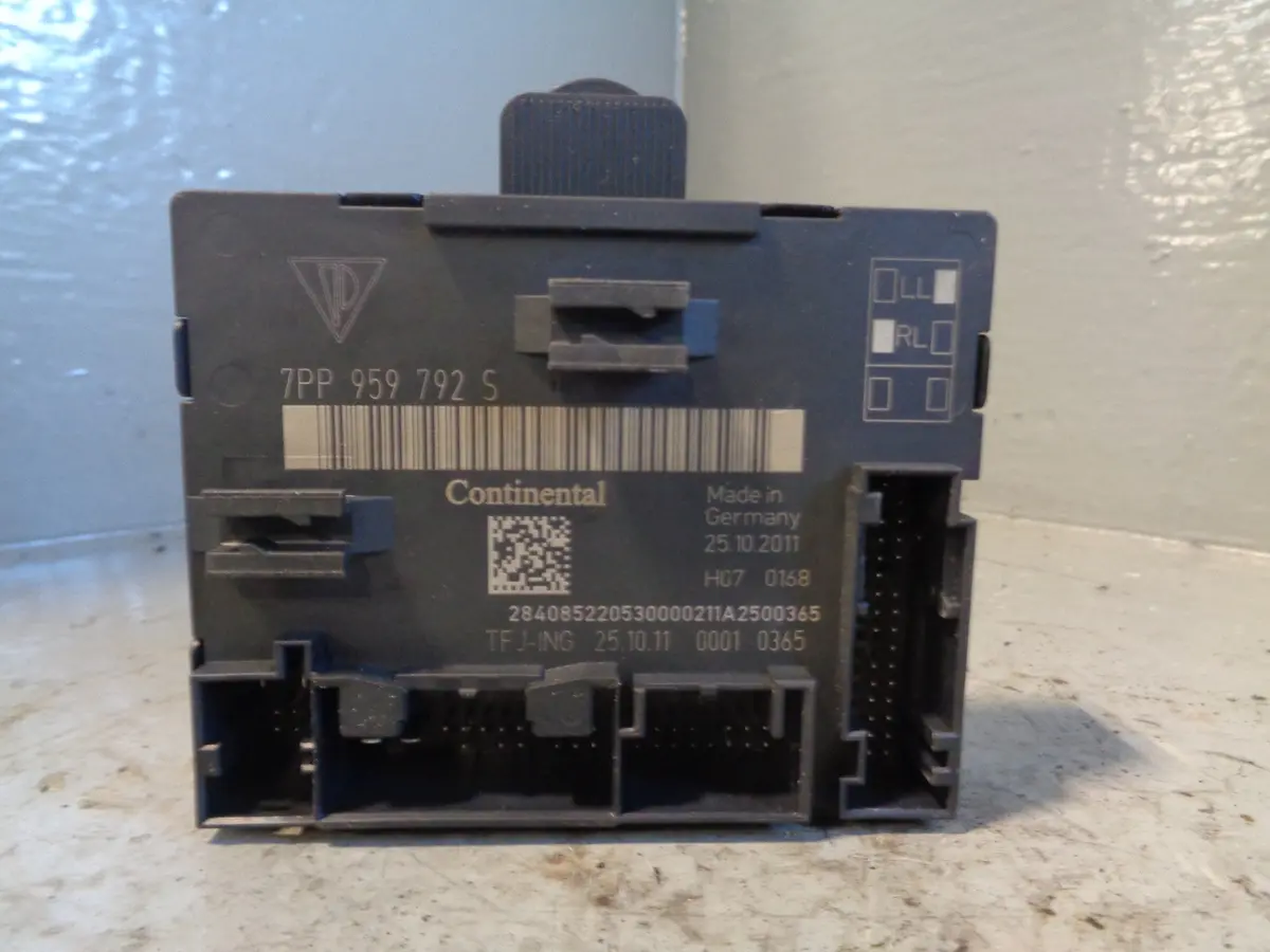 Porsche Cayenne 958 92A Door Module Near Side Front 7Pp 959 792 2011 To 2018 1