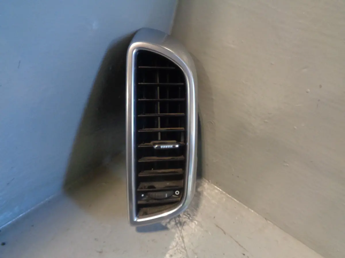 Porsche Cayenne 958.1 92A Air Vent Off Side Centre Dashboard 7P5.819.728.A 1