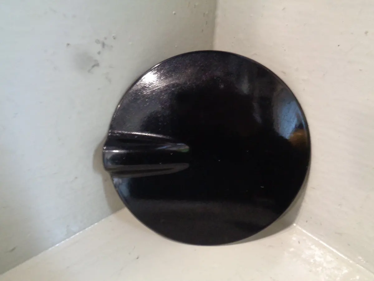 Freelander 2 Fuel Filler Flap Cover Sumatra Black Land Rover 2006 To 2011 1