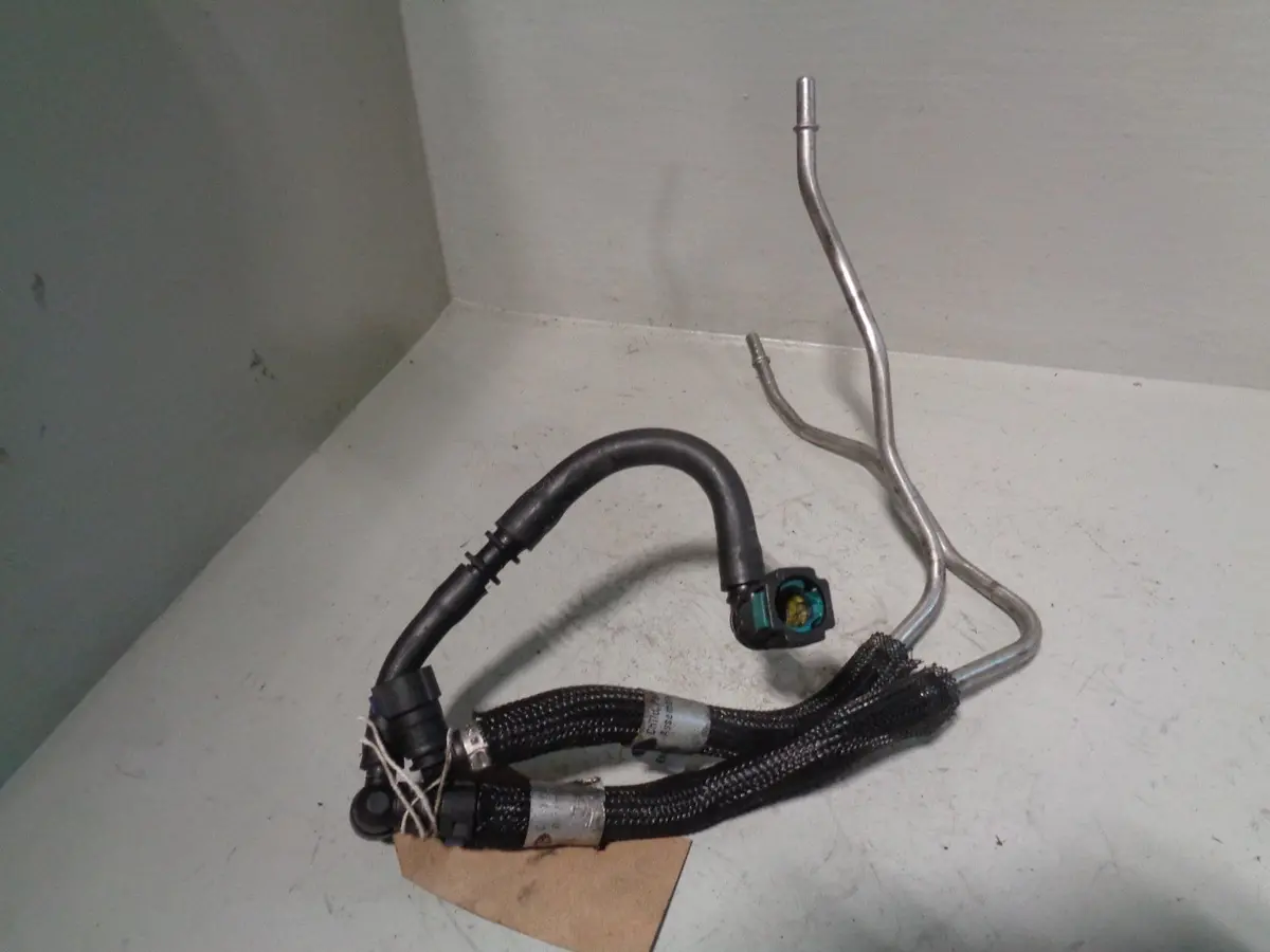3.0 Tdv6 Fuel Pipe Engine To Pump Ah22 9C327 Ab Discovery 4 Range Rover Sport 2