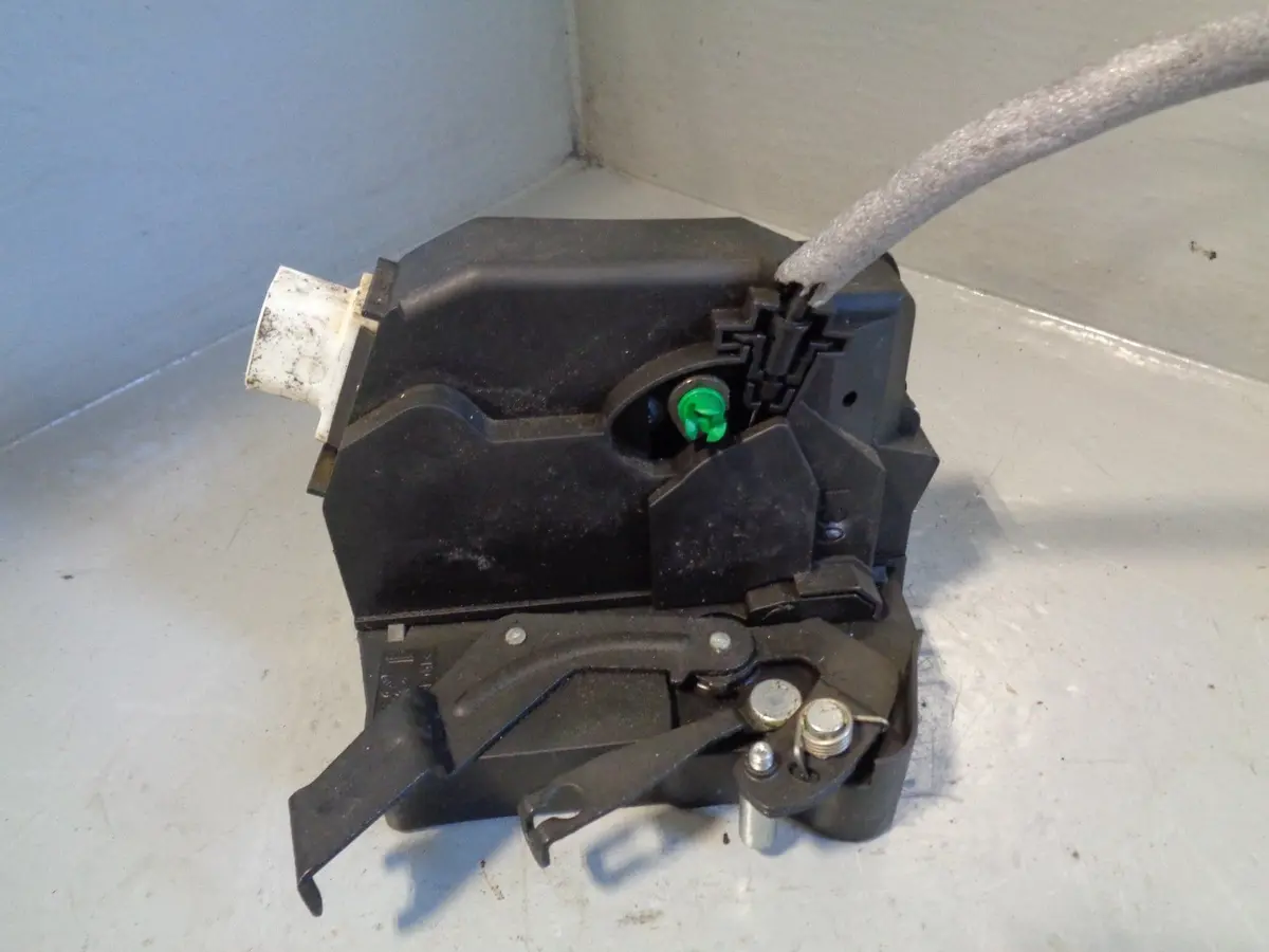 Range Rover L322 Door Lock Actuator Motor Solenoid Near Side Rear 2010 To 2013 1
