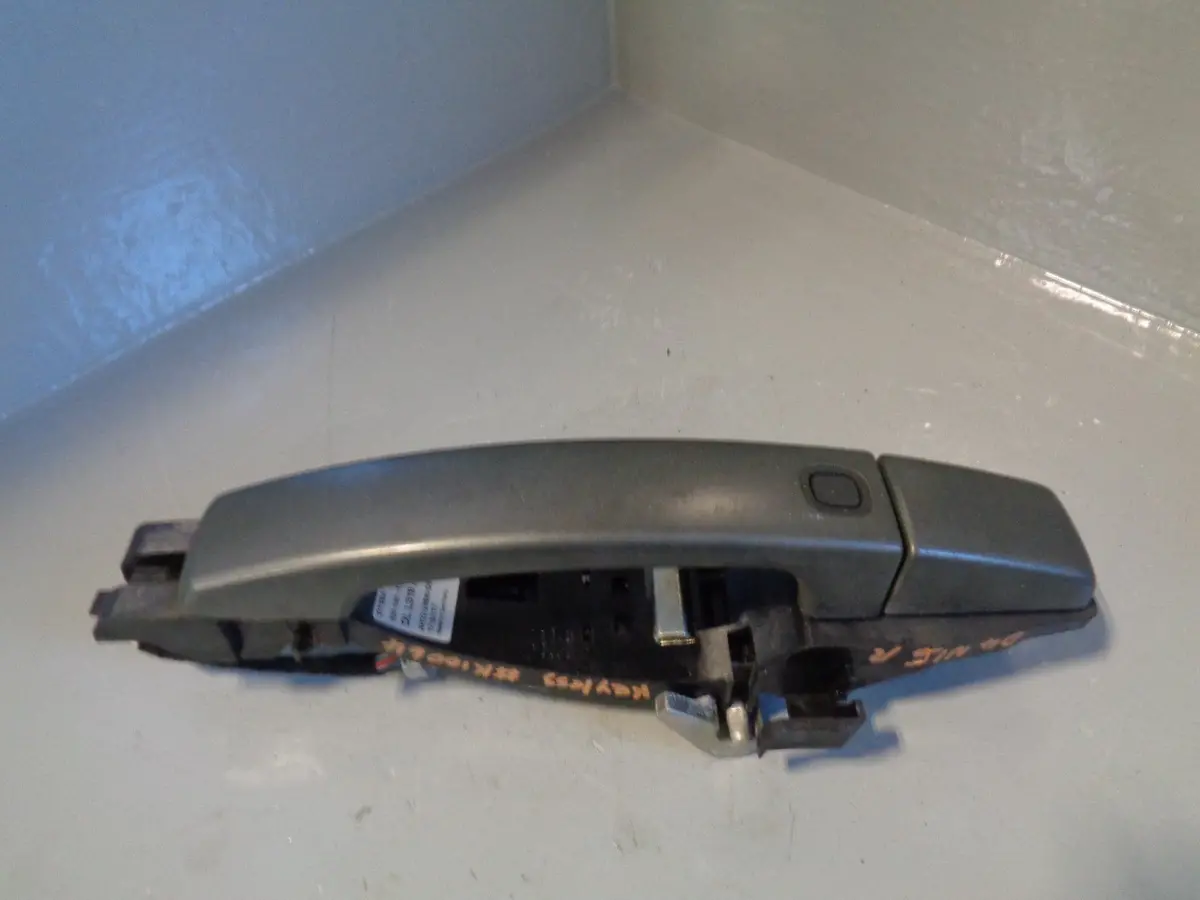 Discovery 4 External Keyless Door Handle Near Side Rear Land Rover 2009 To 2014 1