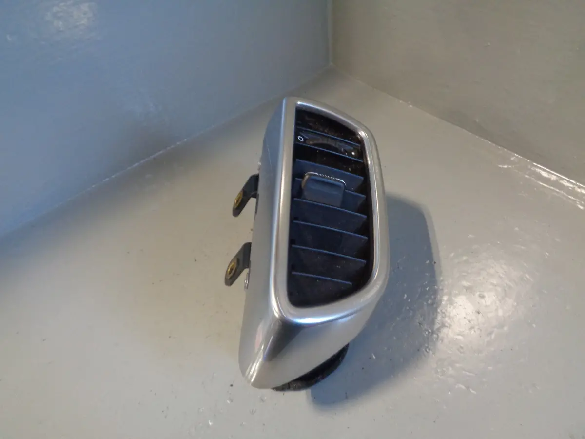 Porsche Cayenne 958.1 92A Air Vent Off Side Outer Dashboard 7P5.819.704.A 1