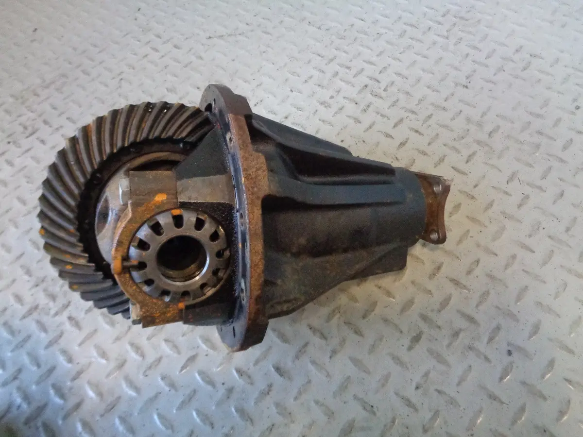 Discovery 2 Diff Front Differential 24 Spline Square Flange Land Rover 1