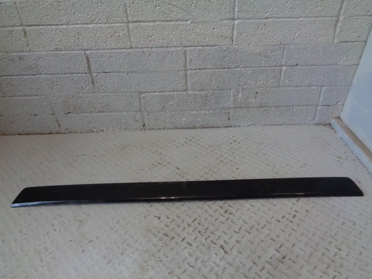 Range Rover L322 Lower Tailgate Trim In Java Black 697 2002 To 2009 1