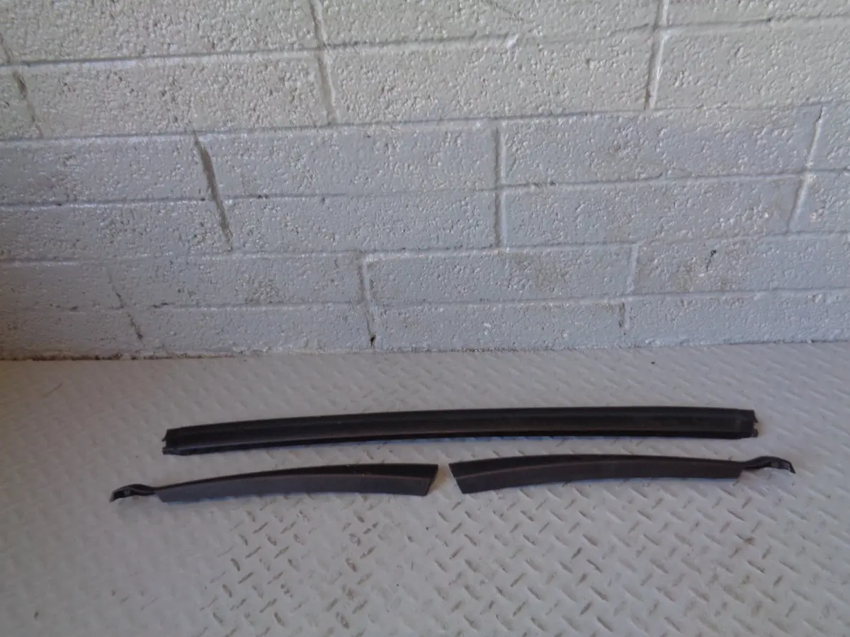 Freelander 1 Tailgate Boot Window Surround Trim Set Land Rover 1998 To 2006 1