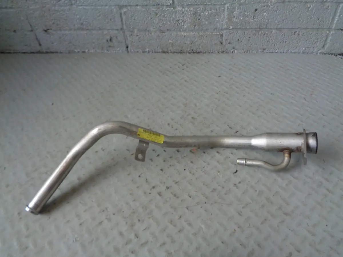 Range Rover Evoque Fuel Filler Neck Pipe Diesel Ej32-9032-Gb 2011 To 2018 1