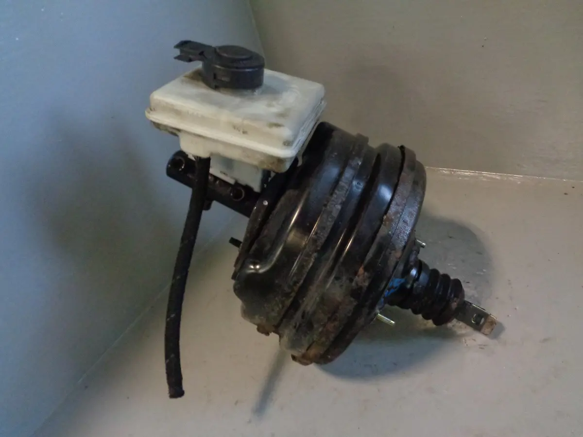 Discovery 2 Brake Servo And Master Cylinder Td5 Manual Land Rover 1998 To 2004 1
