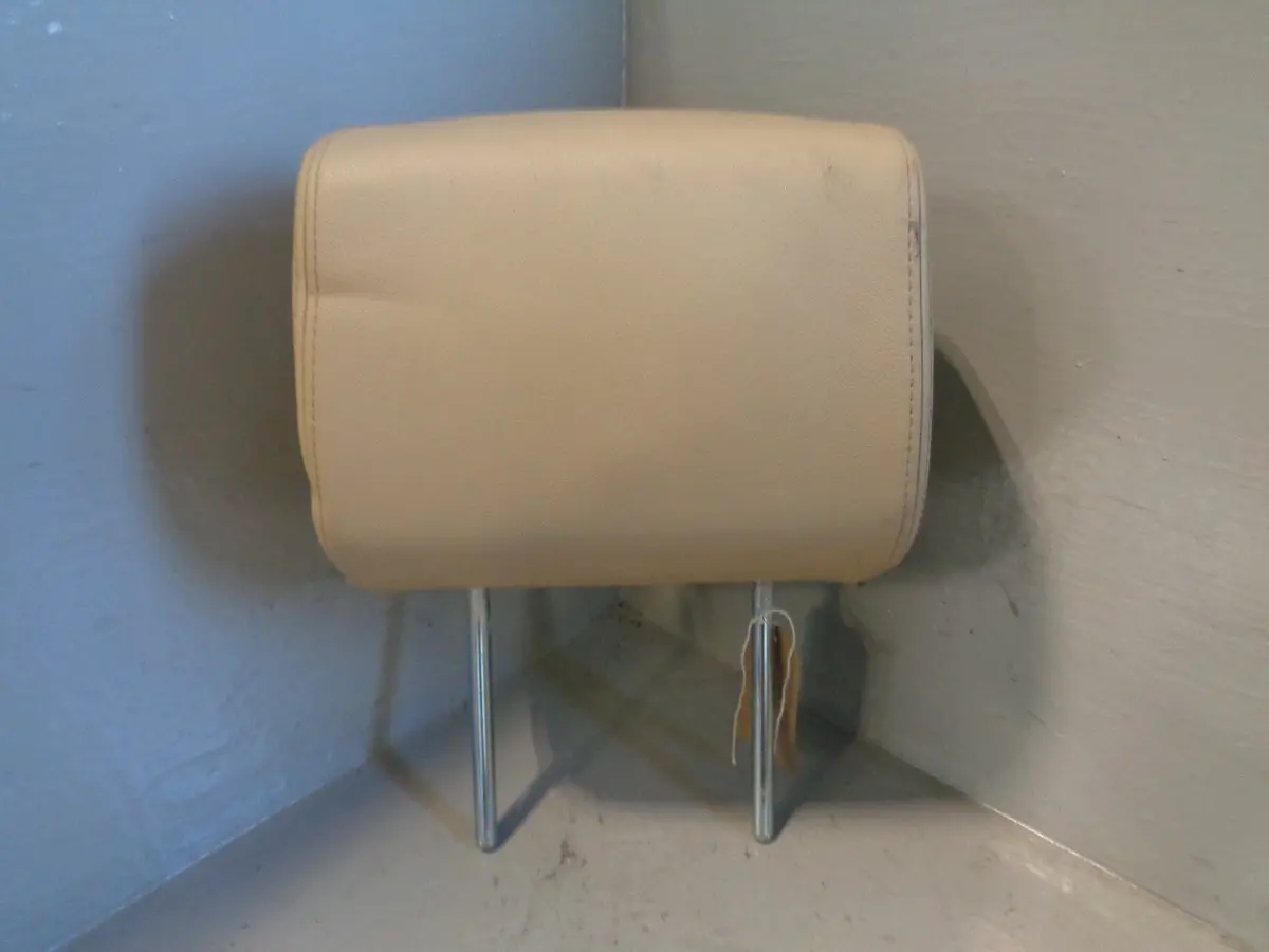 Range Rover Sport Headrest Front Near Side Alpaca Leather L320 2005 To 2009 1