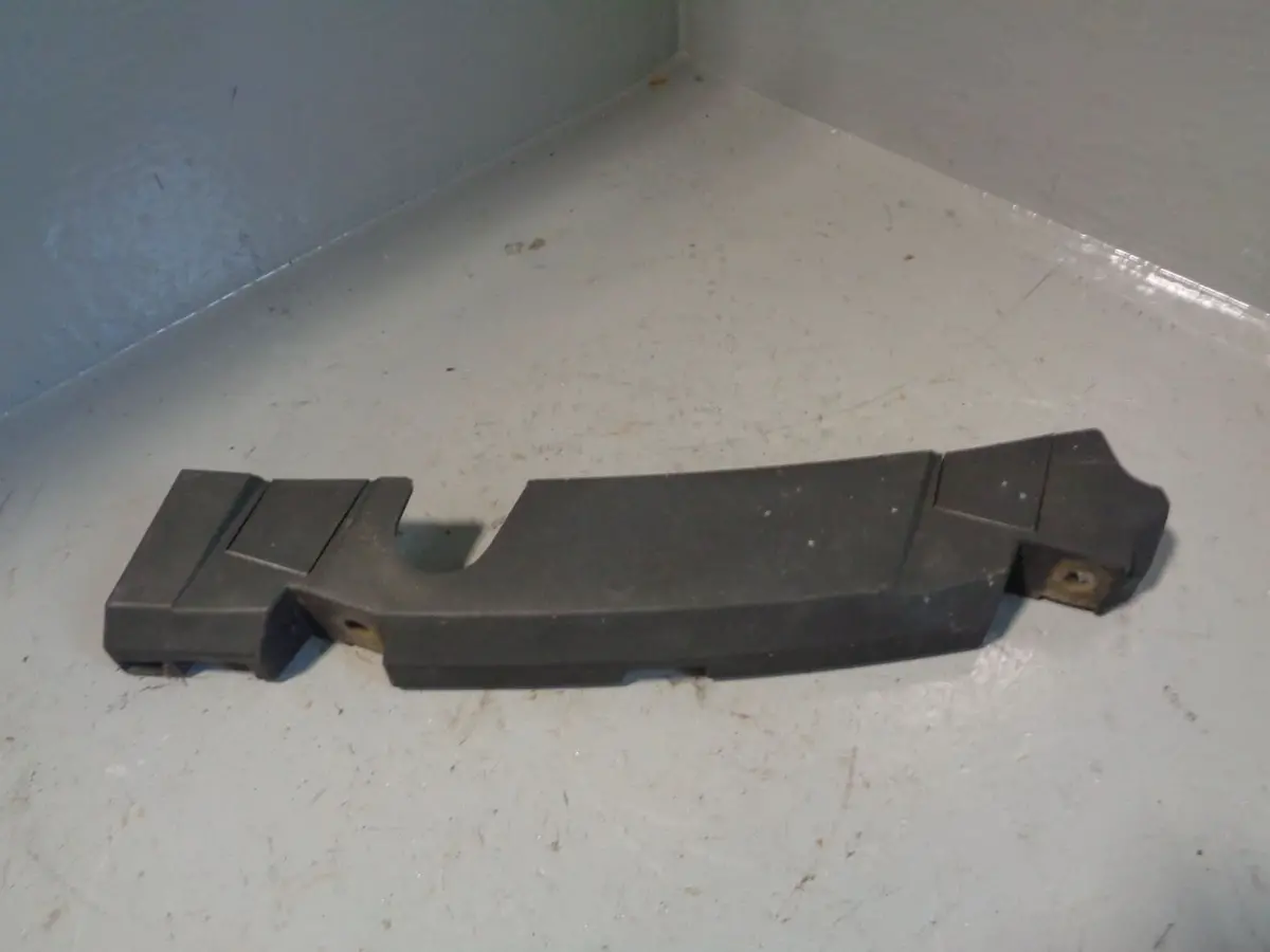 Range Rover L322 Headlight Top Bracket Near Side Front Facelift 2006 To 2009 1