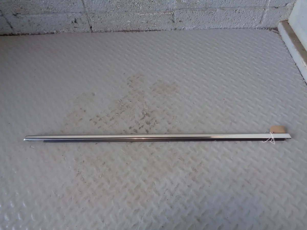 Porsche Cayenne 92A Window Weather Strip Near Side Rear External Silver 1