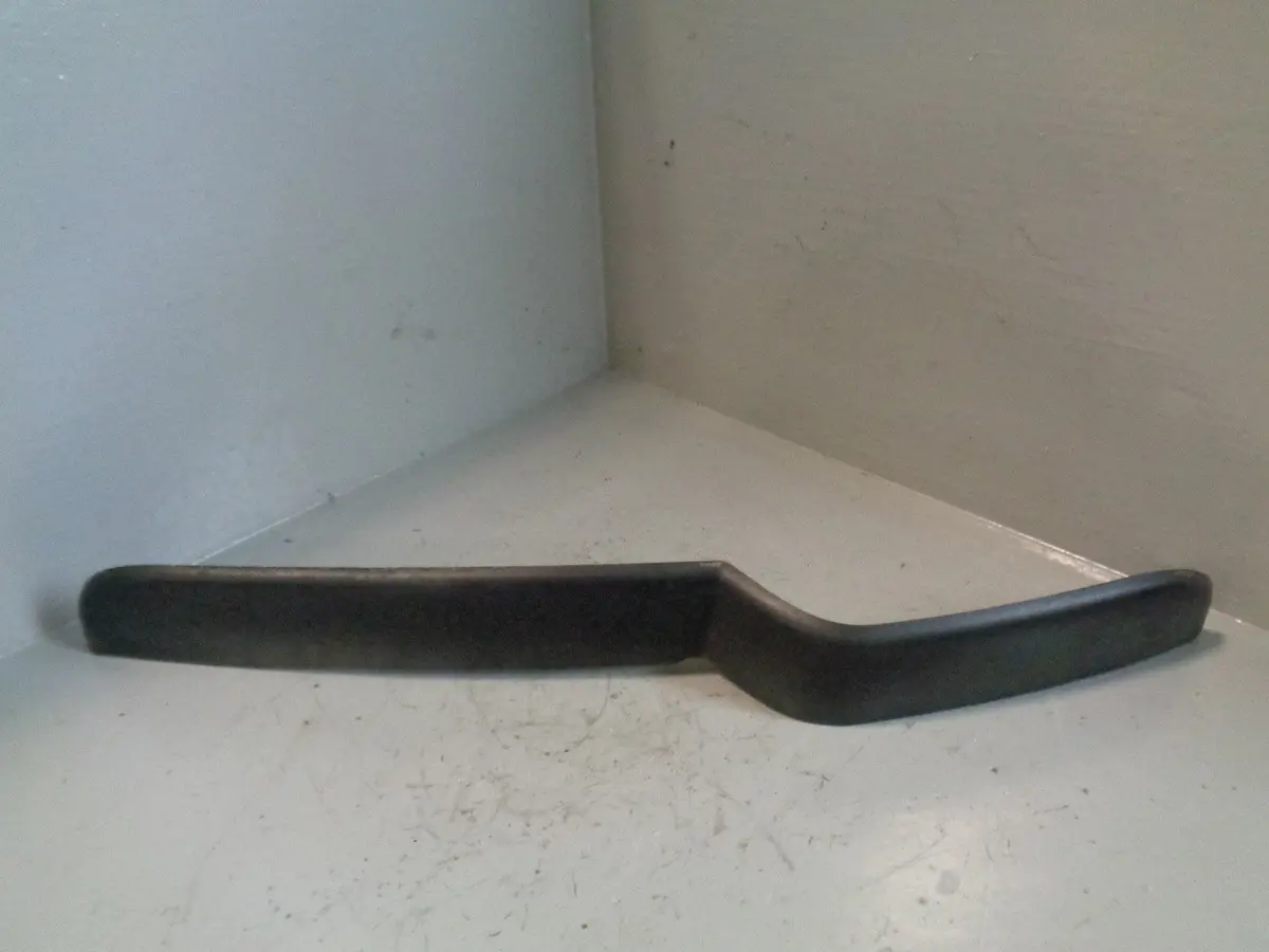 Range Rover Sport Bumper Trim Front Lower Off Side Ah32-171812 2009 To 2013 1