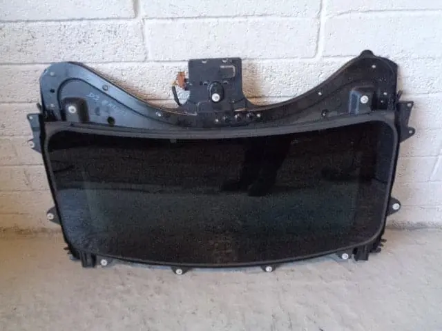 Discovery 3 Sunroof Complete With Motor And Blind Land Rover 2004 To 2009 1