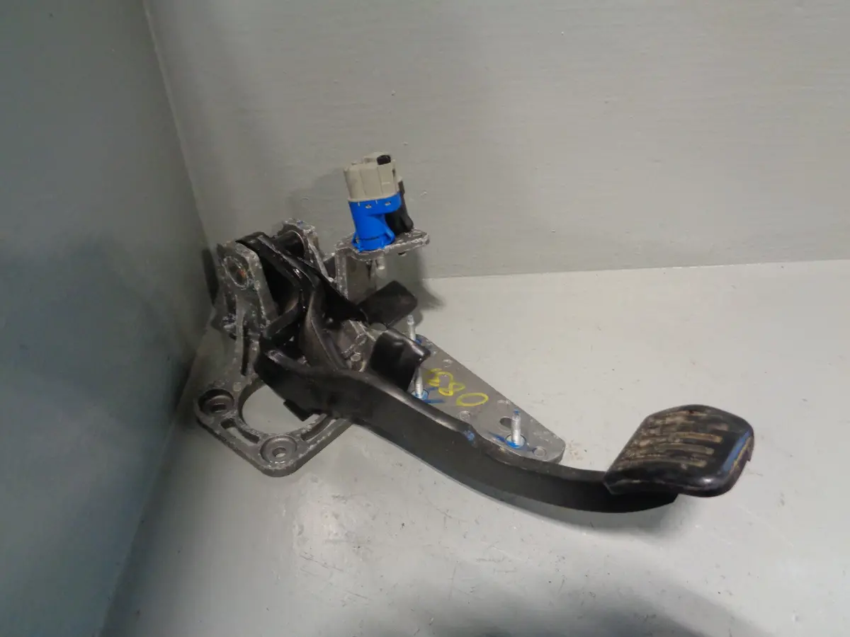 Range Rover Evoque Brake Pedal Land Rover Bj32-20034-Db Manual 2011 To 2015 1