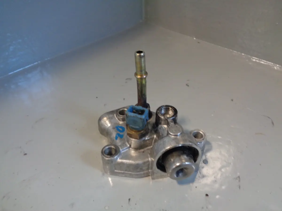 Discovery 2 Fuel Pressure Regulator Mso000030 Td5 15P Land Rover No Pipe 1