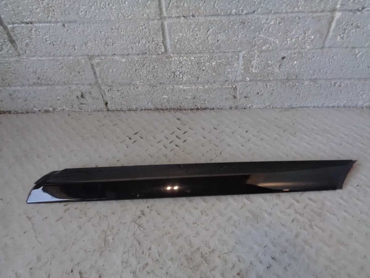 Range Rover L322 A Pillar Cover Windscreen Trim Off Side Front Gloss Black 1