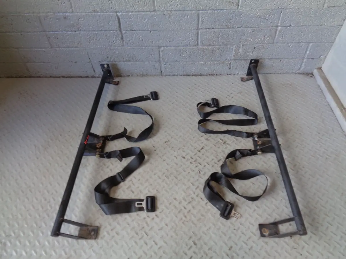 Defender 90 Rear Bench Seat Belt Bars Pair Land Rover County 1986 To 1998 1