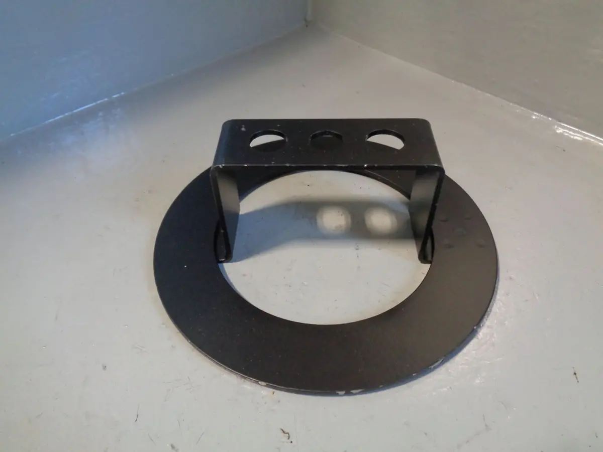 Defender Bonnet Spare Wheel Retainer Mount Aqu110020 Land Rover 1986 To 2016 1