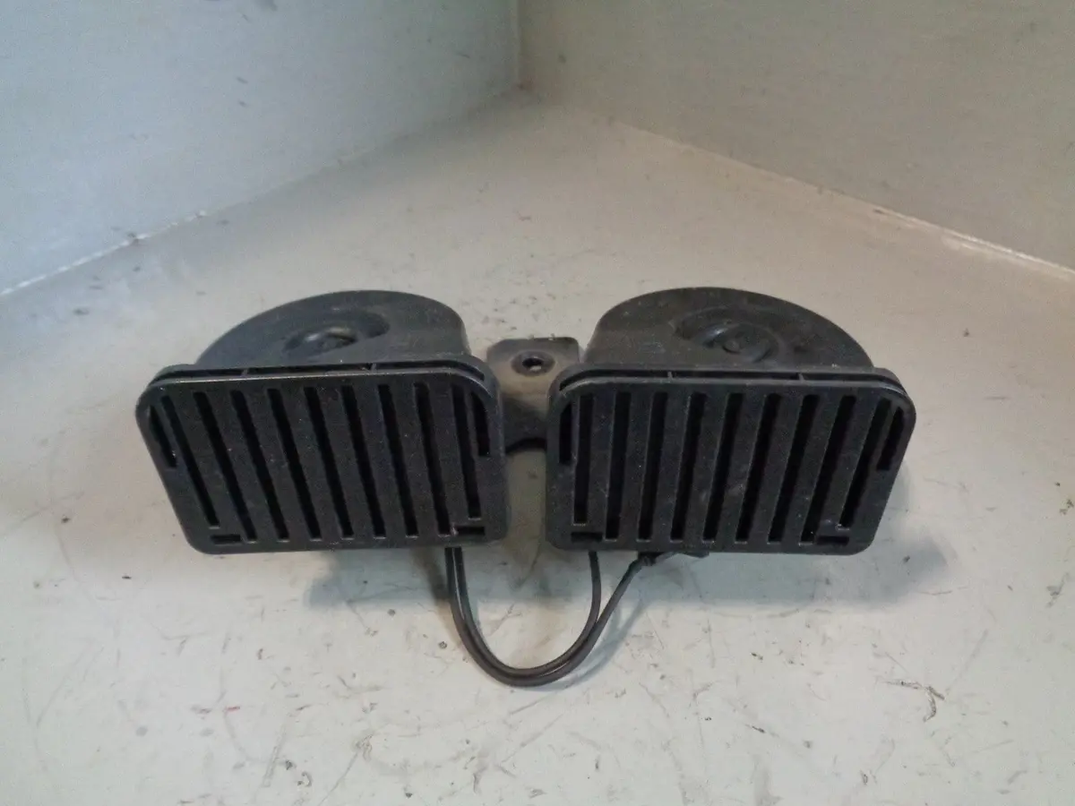 Range Rover Evoque Two Tone Horns L538 2011 To 2018 1