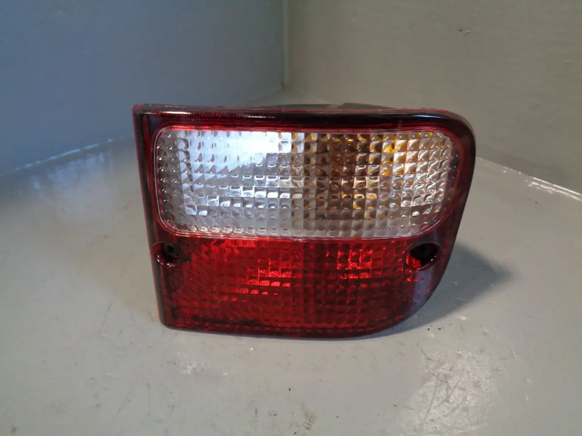 Freelander 1 Rear Light Off Side Indicator Bumper Land Rover 2004 To 2006 Unused 1