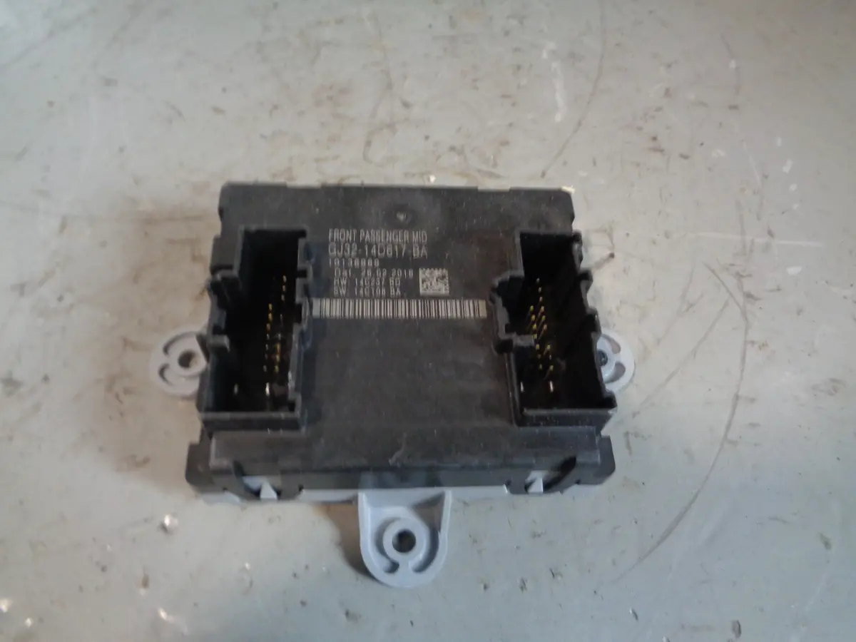 Range Rover Evoque Door Module Near Side Front Gj32 14D617 Ba 2011 To 2018 1