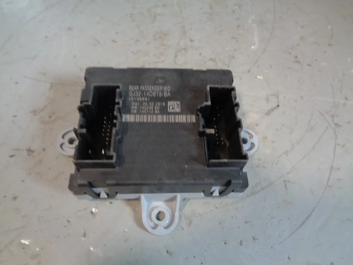 Range Rover Evoque Door Module Near Side Rear Gj32 14D619 Ba 2011 To 2018 1