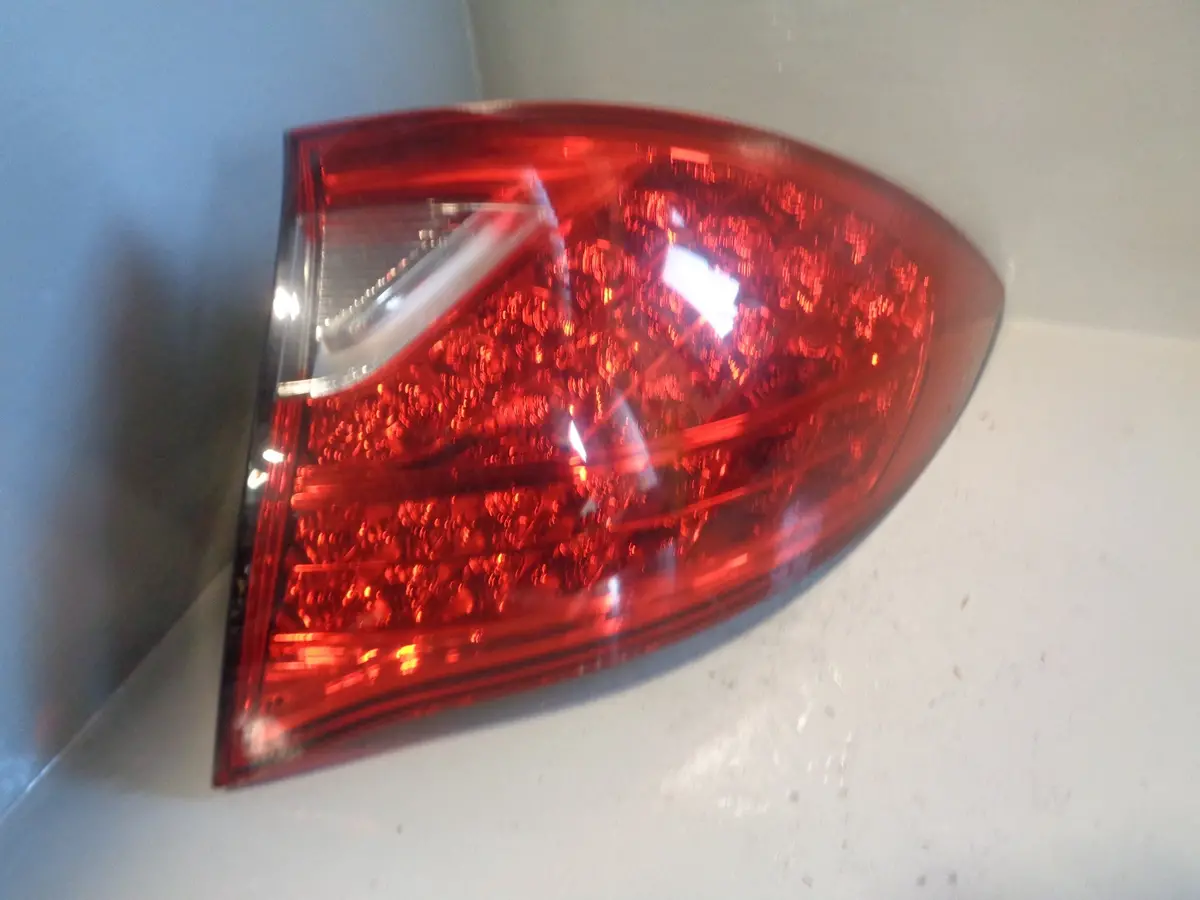 Porsche Cayenne 958.1 92A Rear Light Outer Off Side Right 7P5.945.096 1