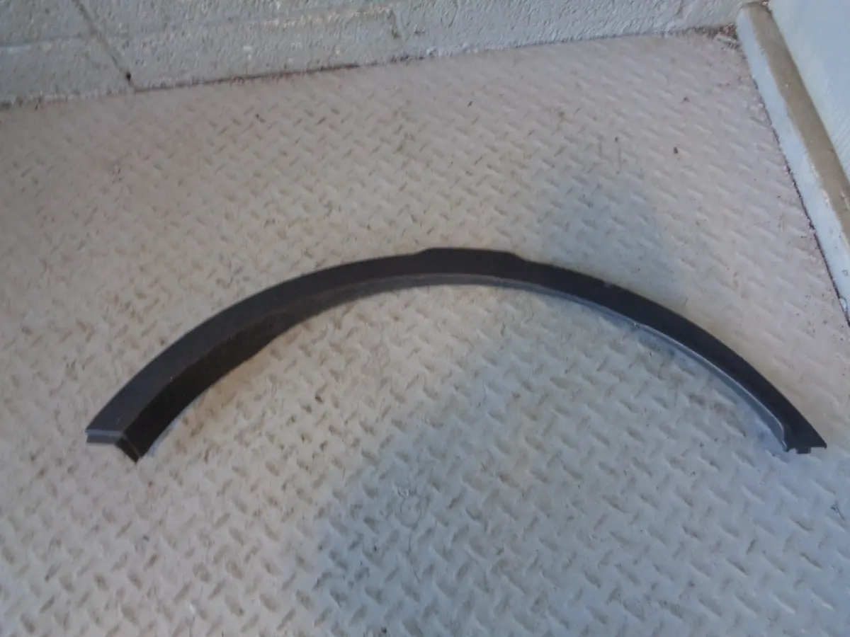 Range Rover Evoque Wheel Arch Trim Near Side Rear Bj32-286D03-Av L538 3 Door 1