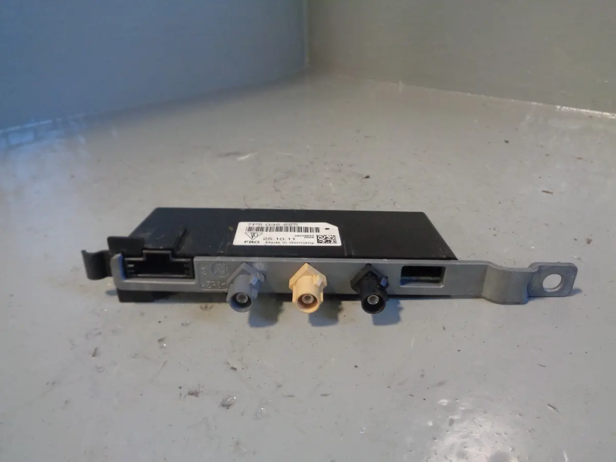 Porsche Cayenne 958 92A Aerial Amplifier Unit 7P5 035 2257P5 035 2252011 To 2018 1
