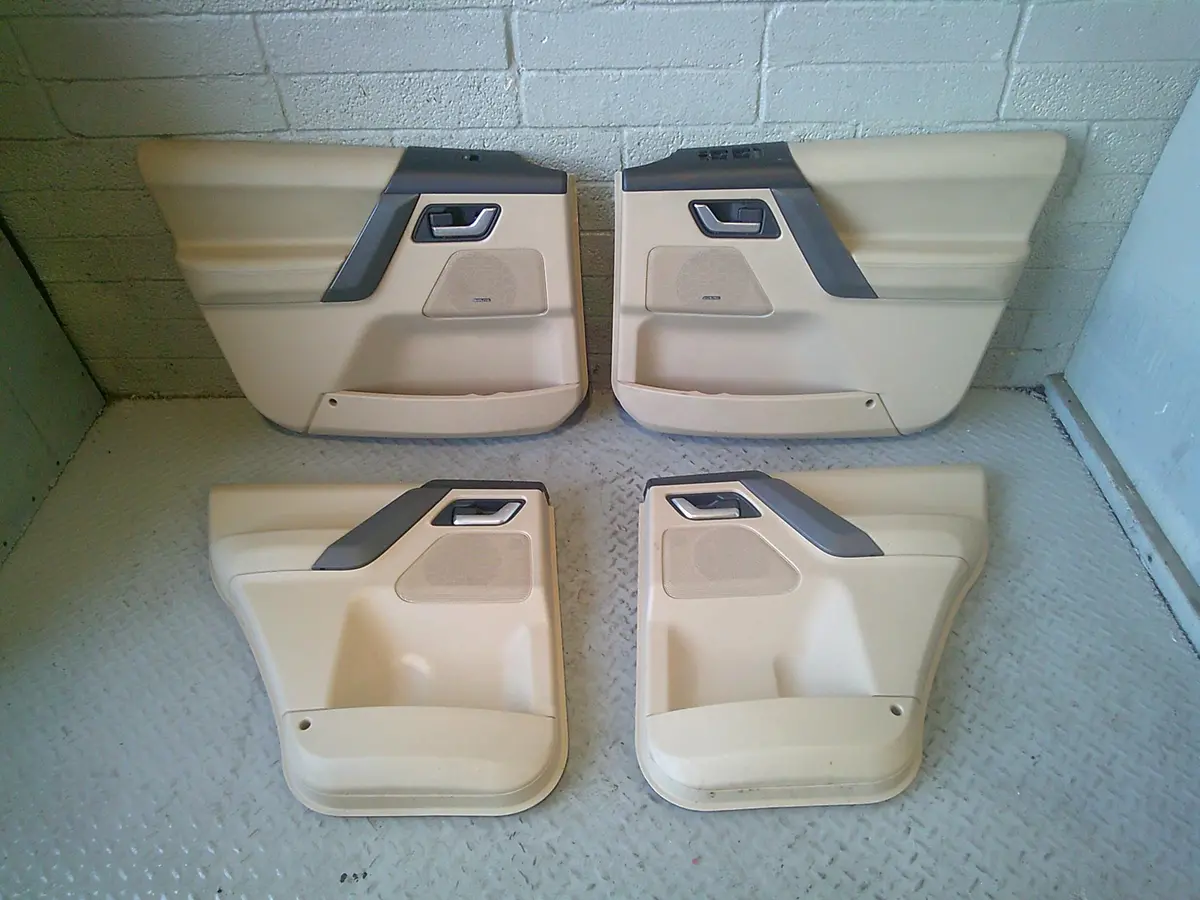 Freelander 2 Door Cards Set Of 4 Beige With Grey Trim Land Rover R07075 1