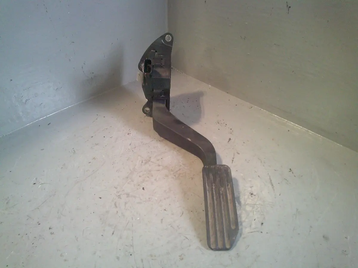 Discovery Sport Accelerator Pedal Fk72-9F836-Bb L550 Land Rover 2016 To 2019 1