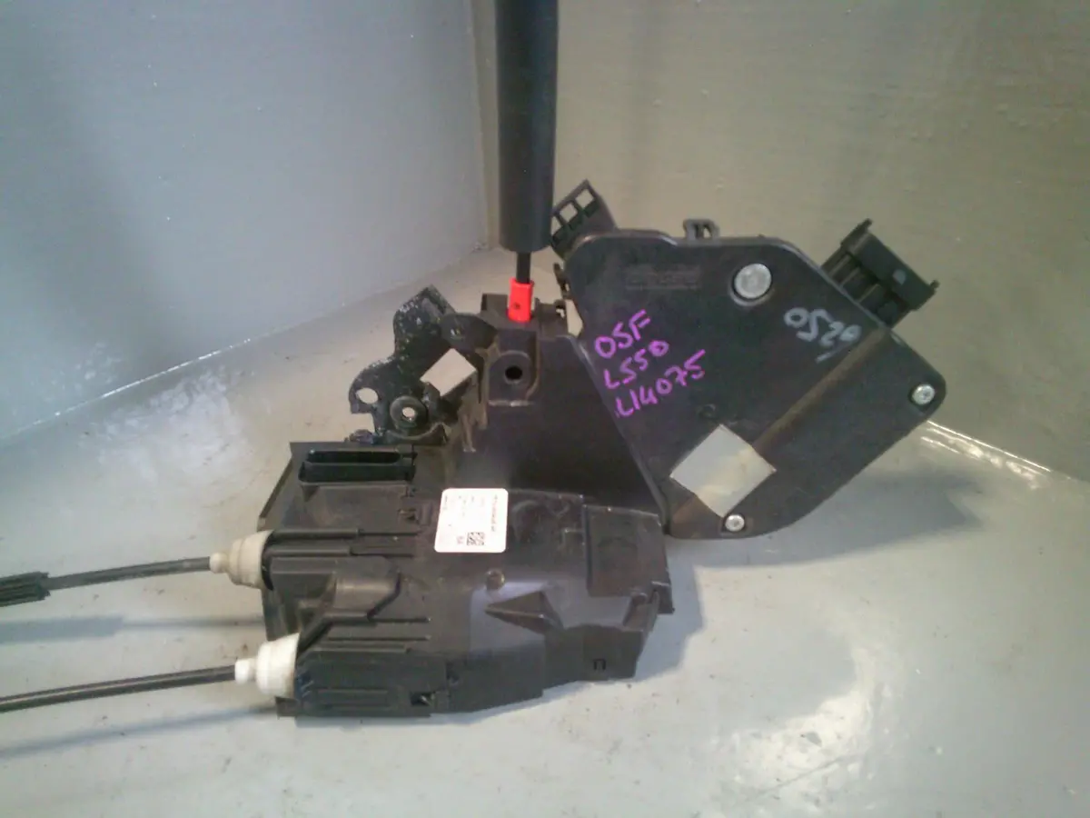 Discovery Sport Door Lock Actuator Off Side Front Fk72-203A28-Ae 2014 To 2019 1