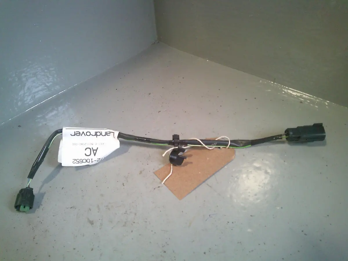 Discovery Sport Fuse Relay Box Wiring Loom Fk72-10C652 Ac L550 Land Rover 1