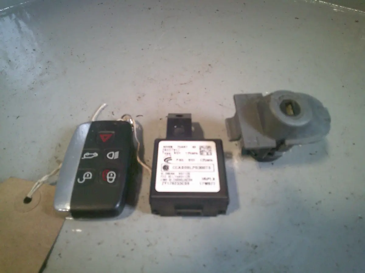 Discovery Sport Key Remote And Blade With Door Lock L550 Land Rover L14075 1