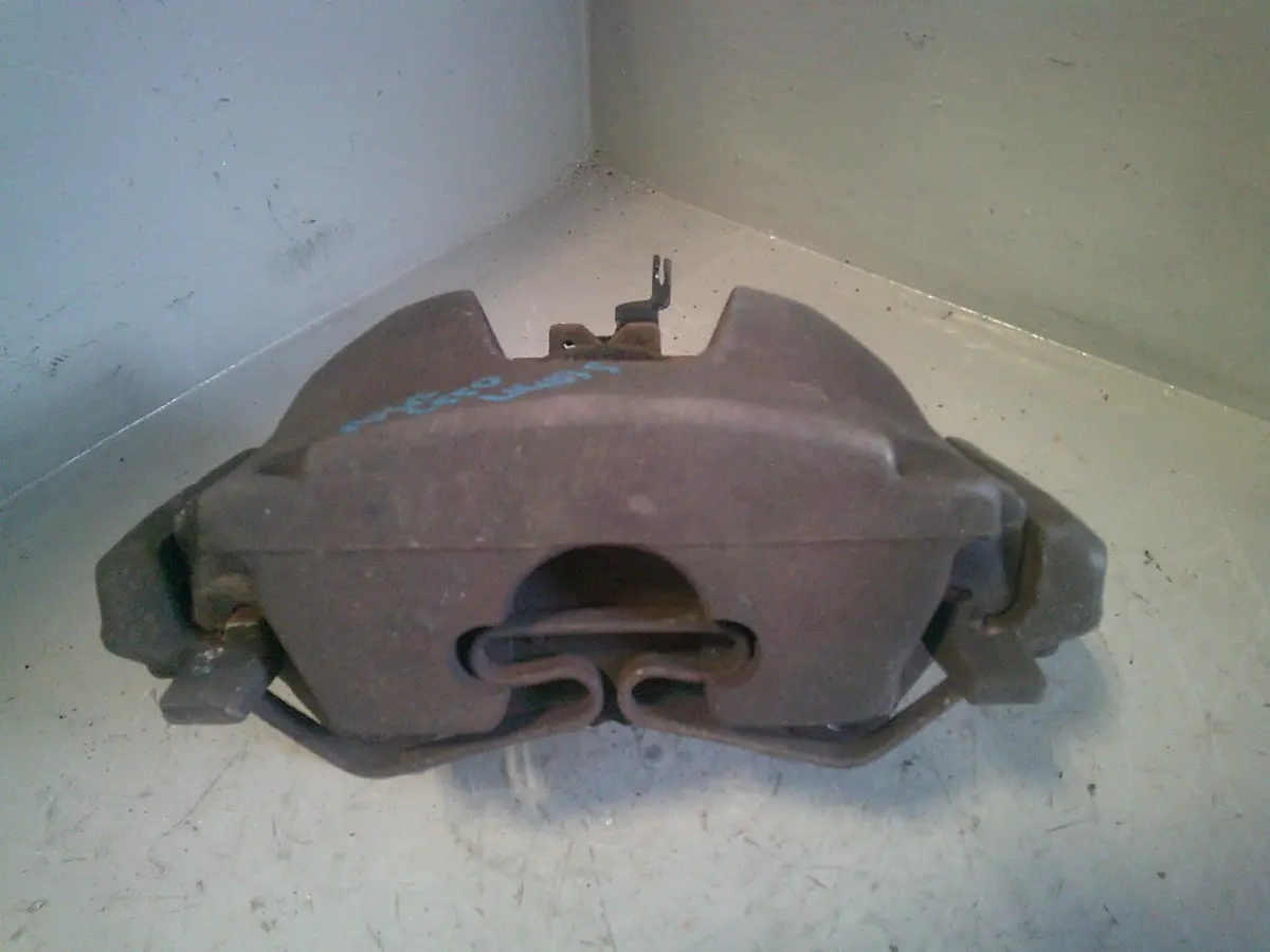 Discovery Sport Brake Caliper Near Side Front L550 Land Rover 2014 To 2019 1
